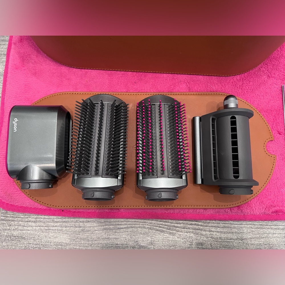 Dyson Airwrap - Picture 2 of 6